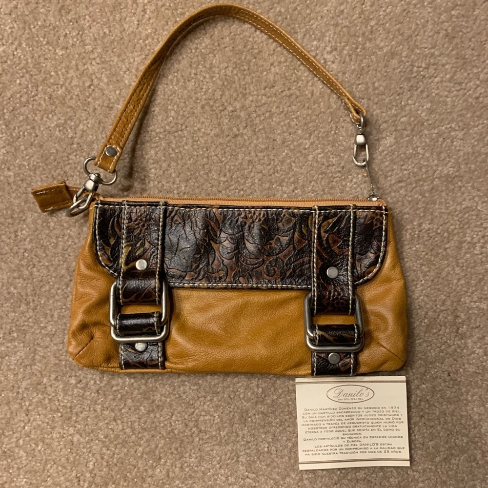 Danilo’s vintage leather purse in Brown